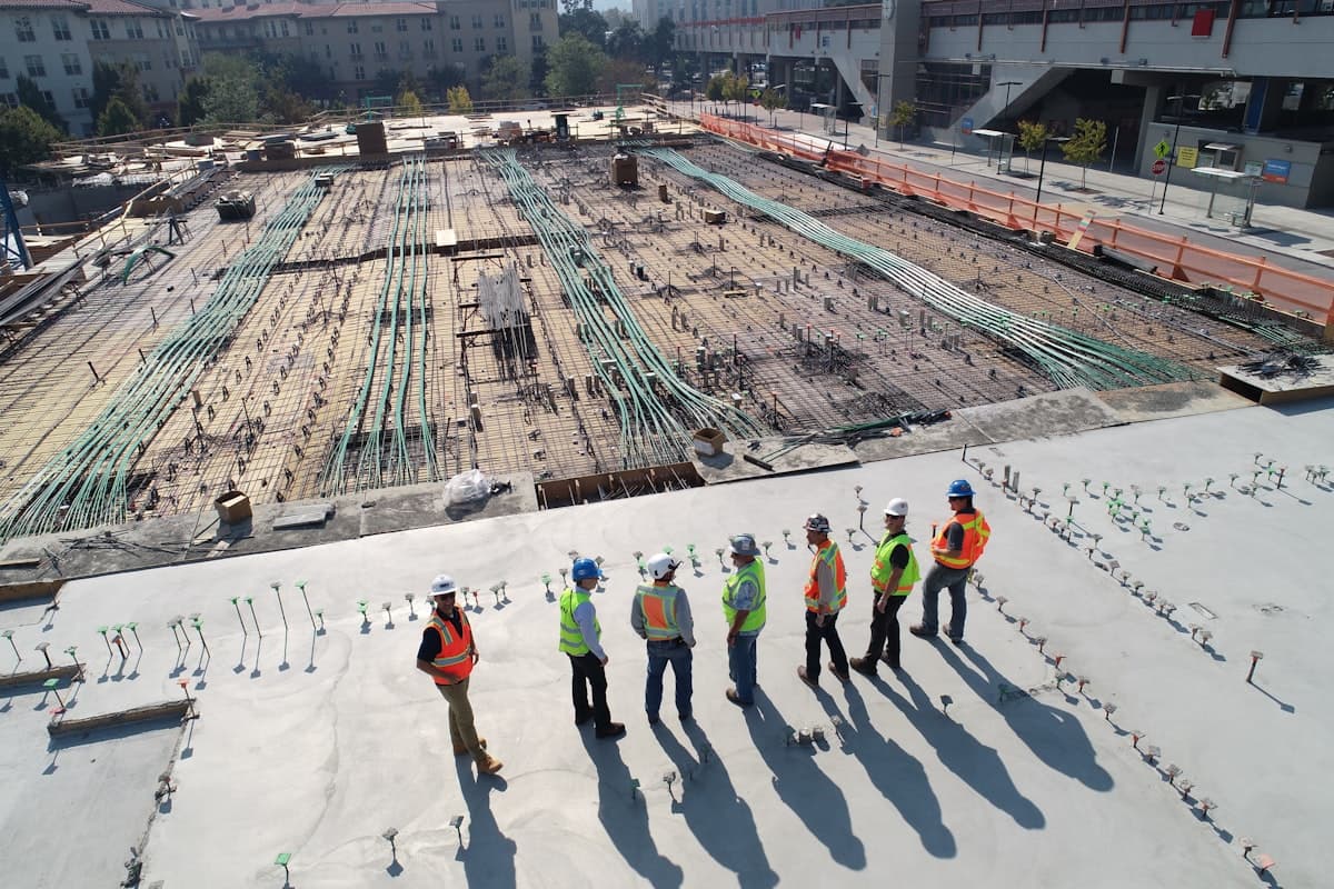 Electronet & Construction crew on site